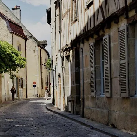 Batisse Paradis- 3 Calmes Et Elegants Au Centre Historique De Appartement