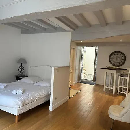 Appartamento Batisse Paradis- 3 Calmes Et Elegants Au Centre Historique De *