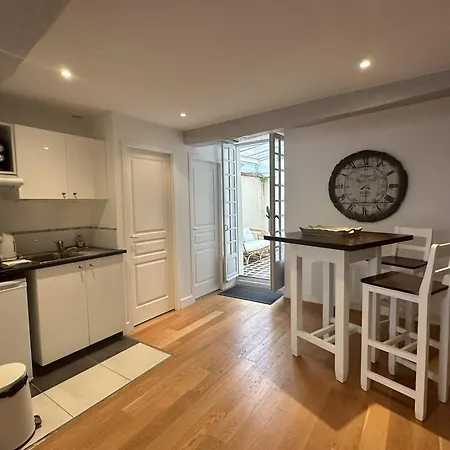 Batisse Paradis- 3 Calmes Et Elegants Au Centre Historique De