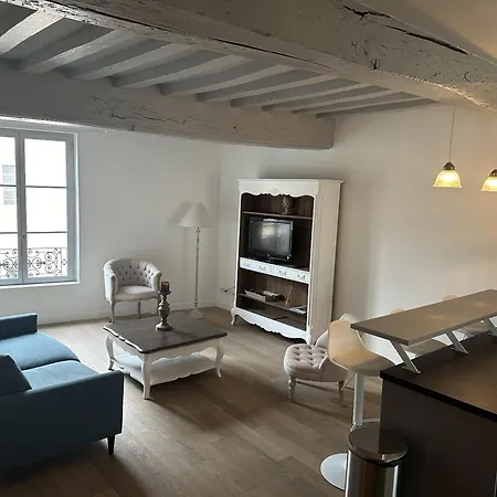 Batisse Paradis- 3 Calmes Et Elegants Au Centre Historique De Appartement *