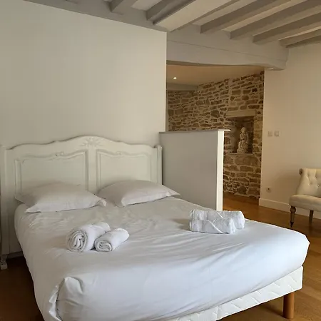 Batisse Paradis- 3 Calmes Et Elegants Au Centre Historique De Appartamento *