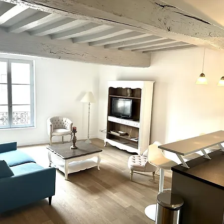 Batisse Paradis- 3 Calmes Et Elegants Au Centre Historique De *