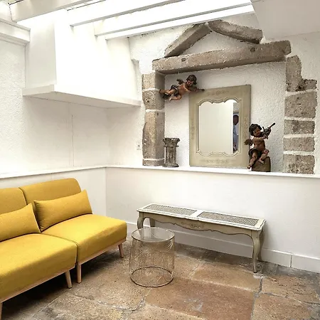 Appartamento Batisse Paradis- 3 Calmes Et Elegants Au Centre Historique De Beaune (Cote d'Or)