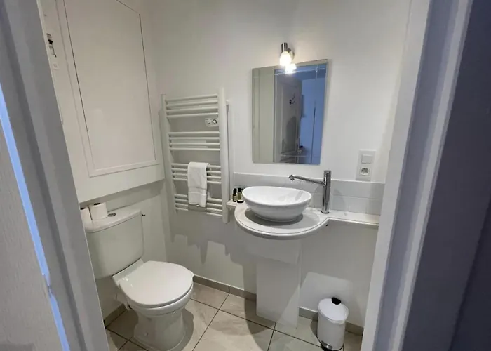 Batisse Paradis- 3 Calmes Et Elegants Au Centre Historique De Daire