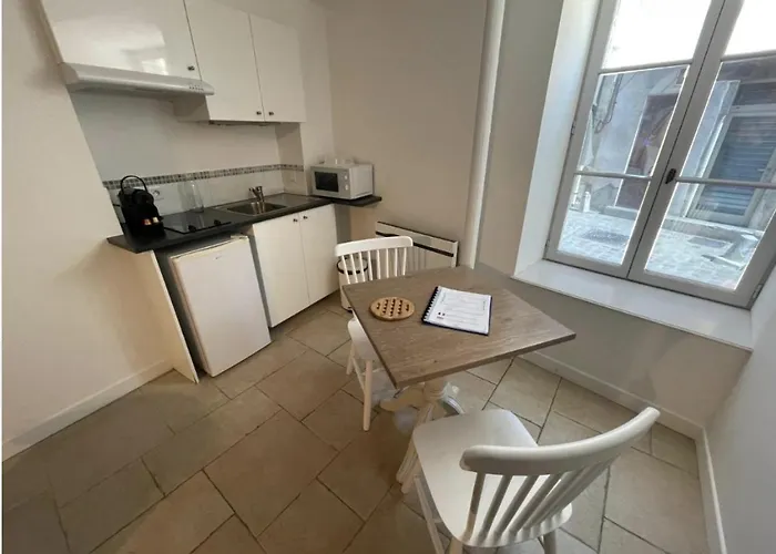 Apartment Batisse Paradis- 3 Calmes Et Elegants Au Centre Historique De *