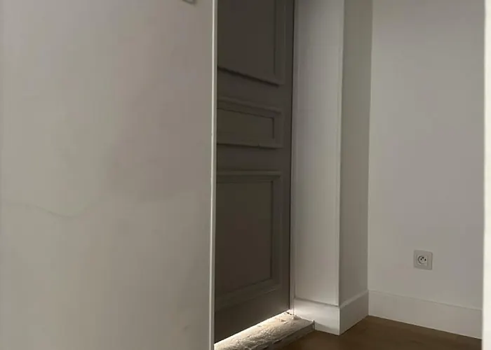 Batisse Paradis- 3 Calmes Et Elegants Au Centre Historique De *