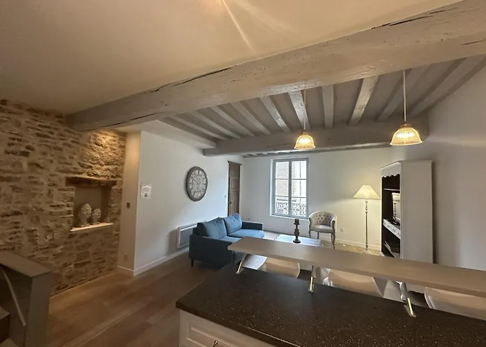 Апартаменти Batisse Paradis- 3 Calmes Et Elegants Au Centre Historique De *