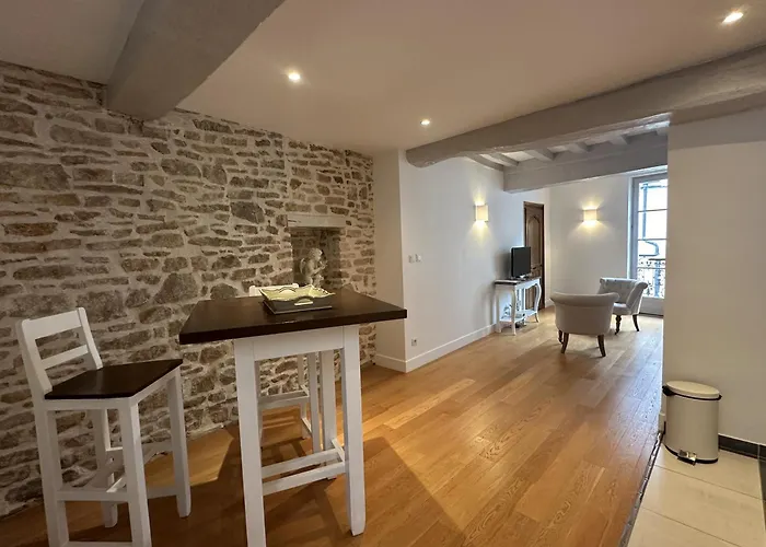 Apartment Batisse Paradis- 3 Calmes Et Elegants Au Centre Historique De