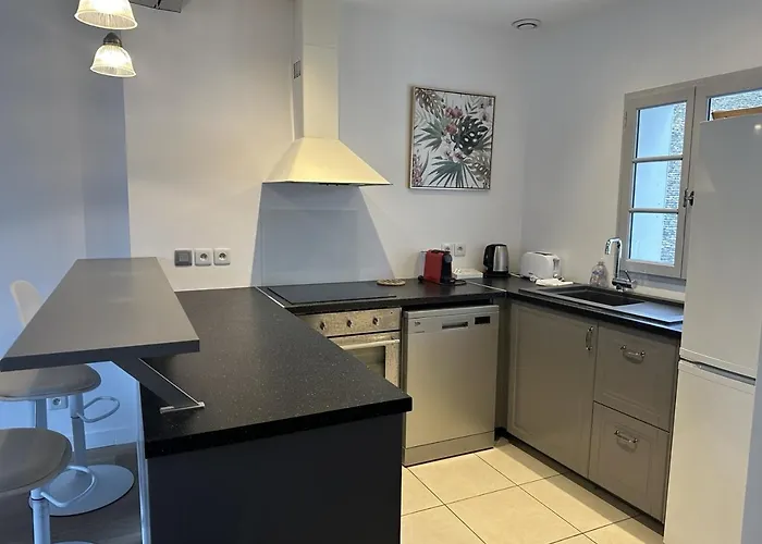 Apartment Batisse Paradis- 3 Calmes Et Elegants Au Centre Historique De