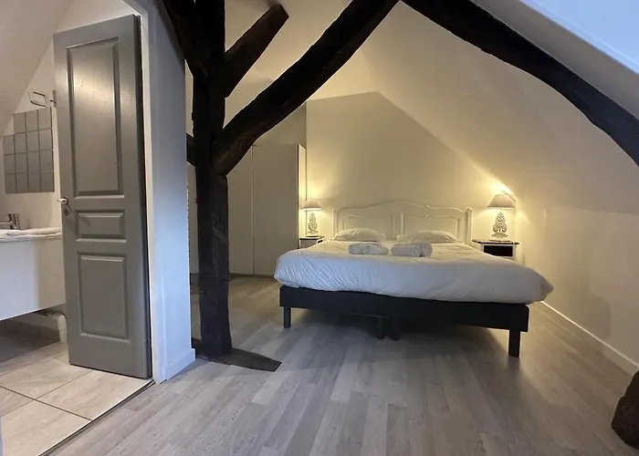 Batisse Paradis- 3 Calmes Et Elegants Au Centre Historique De Apartment *